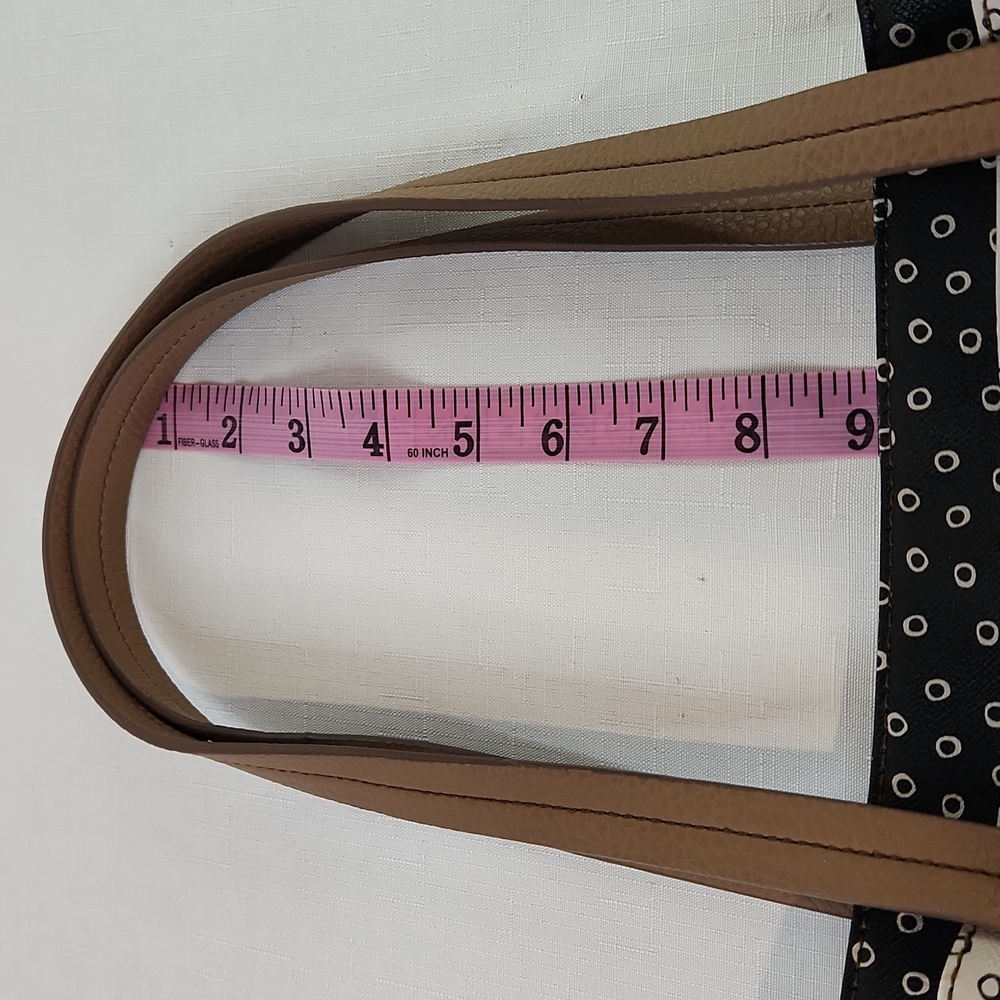 Relic by Fossil Bailey shoulder bag. Size 14 X 11" - Picture 10 of 10